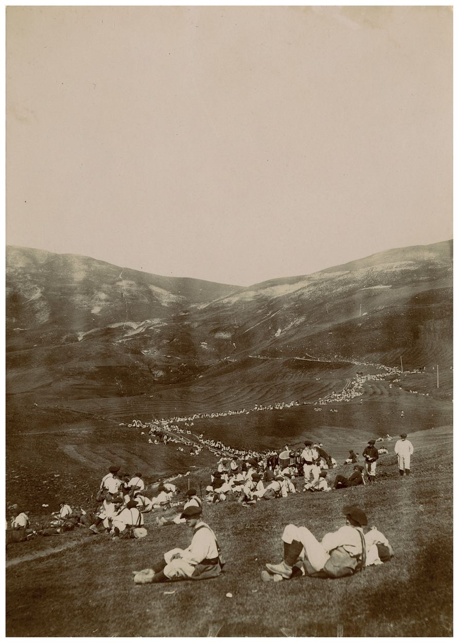Chasseurs alpins au repos près du col de Pelouse, avant 1914 - Image en taille réelle, .JPG 1,35Mo (fenêtre modale)